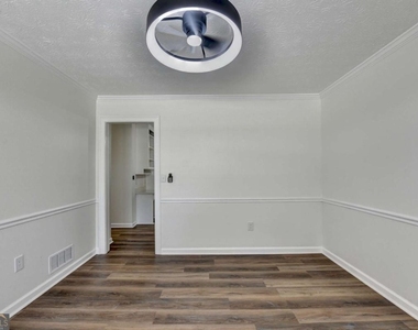 1530 Plunketts Road - Photo Thumbnail 18