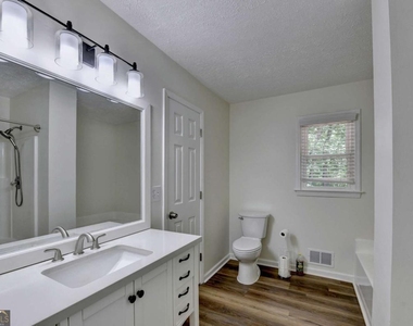 1530 Plunketts Road - Photo Thumbnail 29