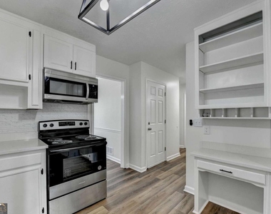 1530 Plunketts Road - Photo Thumbnail 28