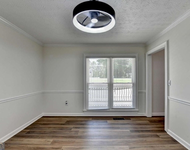 1530 Plunketts Road - Photo Thumbnail 20