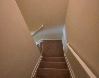 4332 Park Gate Drive - Photo Thumbnail 16