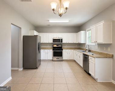 2268 White Alder Drive - Photo Thumbnail 6