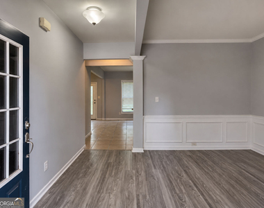 2268 White Alder Drive - Photo Thumbnail 4
