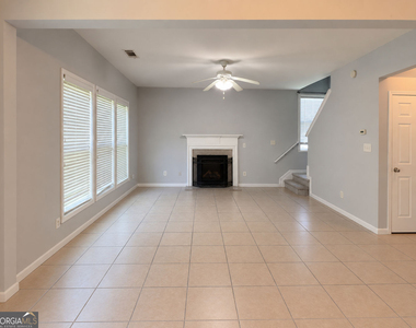 2268 White Alder Drive - Photo Thumbnail 5
