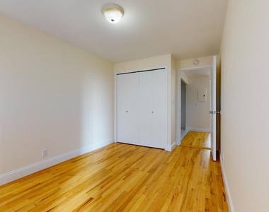 516 East 80th Street  - Photo Thumbnail 2