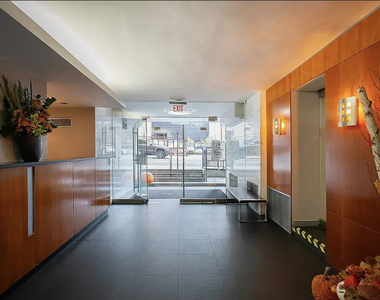 East 36th Street - Photo Thumbnail 7