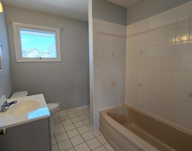 106 E Granada Drive - Photo Thumbnail 12