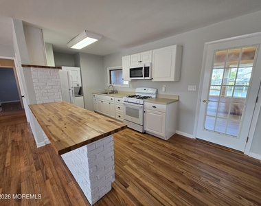 106 E Granada Drive - Photo Thumbnail 6