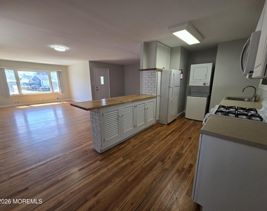 106 E Granada Drive - Photo Thumbnail 8