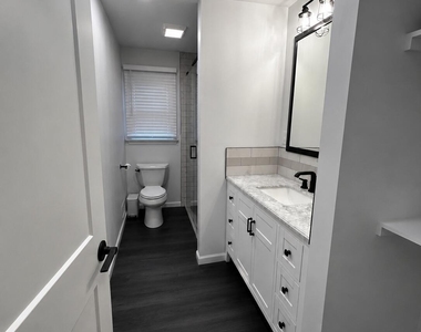 2133 Bridge Avenue - Photo Thumbnail 6