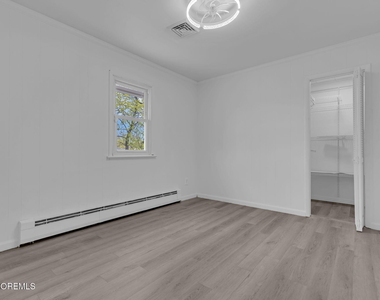 405 Terrace Avenue - Photo Thumbnail 20