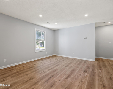 18-5 Augusta Court - Photo Thumbnail 8