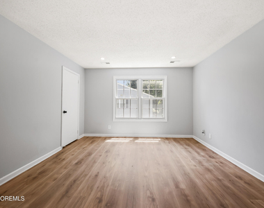 18-5 Augusta Court - Photo Thumbnail 16