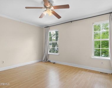 17 Alameda Court - Photo Thumbnail 16