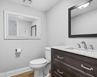 17 Alameda Court - Photo Thumbnail 13