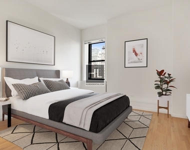 West 34th Street - Photo Thumbnail 2