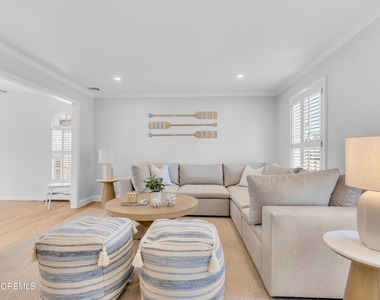 217 Howe Street - Photo Thumbnail 4
