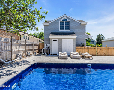 217 Howe Street - Photo Thumbnail 25