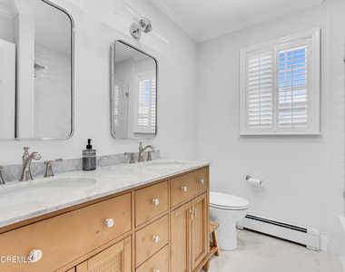 217 Howe Street - Photo Thumbnail 21