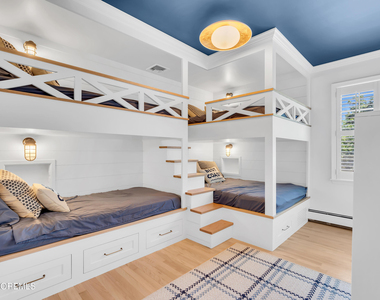 217 Howe Street - Photo Thumbnail 19