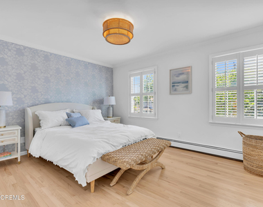 217 Howe Street - Photo Thumbnail 16