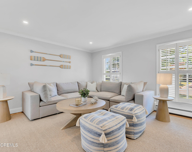 217 Howe Street - Photo Thumbnail 5