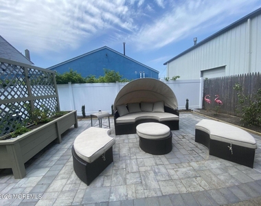 95 Cooper Avenue - Photo Thumbnail 11
