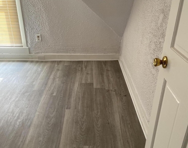 404 3rd Avenue - Photo Thumbnail 3