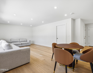 19 Roslyn Drive - Photo Thumbnail 23