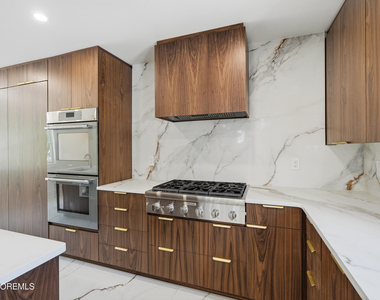 19 Roslyn Drive - Photo Thumbnail 13