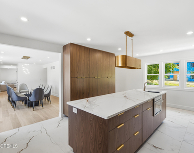 19 Roslyn Drive - Photo Thumbnail 14