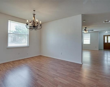 13165 Barbarosa Drive - Photo Thumbnail 5