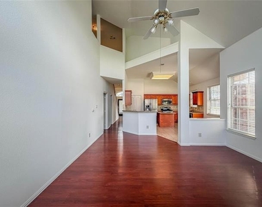 4500 Shadowridge Drive - Photo Thumbnail 4