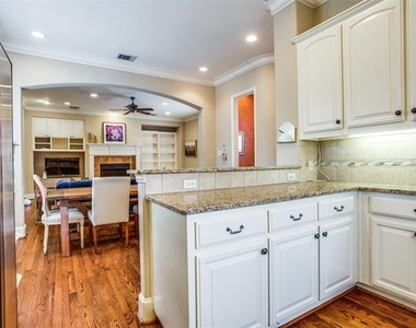 4518 Holland Avenue - Photo Thumbnail 11