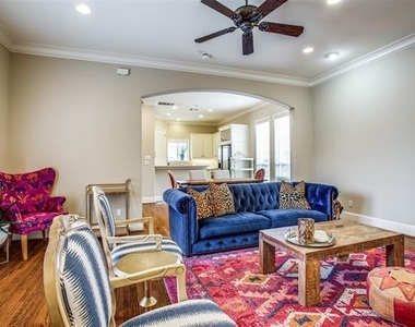 4518 Holland Avenue - Photo Thumbnail 4