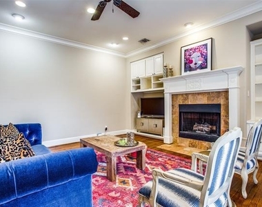 4518 Holland Avenue - Photo Thumbnail 3