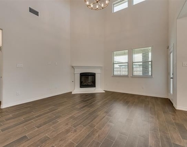2085 Tahoka Lane - Photo Thumbnail 7
