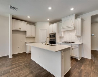 2085 Tahoka Lane - Photo Thumbnail 9