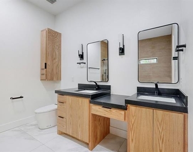 4109 Rupert Street - Photo Thumbnail 22