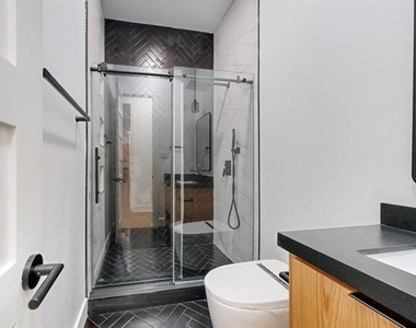 4109 Rupert Street - Photo Thumbnail 14