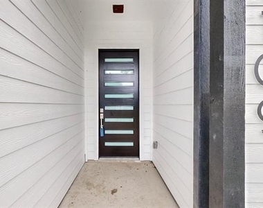 4109 Rupert Street - Photo Thumbnail 1