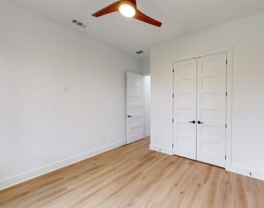4109 Rupert Street - Photo Thumbnail 25