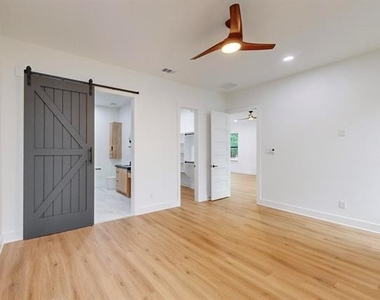 4109 Rupert Street - Photo Thumbnail 18