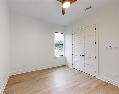 4109 Rupert Street - Photo Thumbnail 26