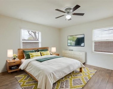 11839 High Meadow Drive - Photo Thumbnail 7