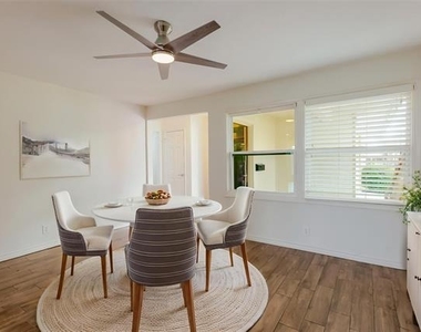 11839 High Meadow Drive - Photo Thumbnail 2
