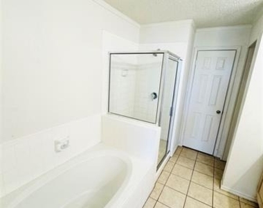1506 Shalain Drive - Photo Thumbnail 8