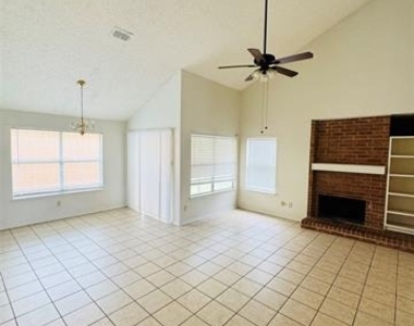 1506 Shalain Drive - Photo Thumbnail 2