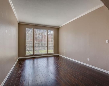 191 Durango Drive - Photo Thumbnail 6