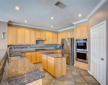 191 Durango Drive - Photo Thumbnail 13